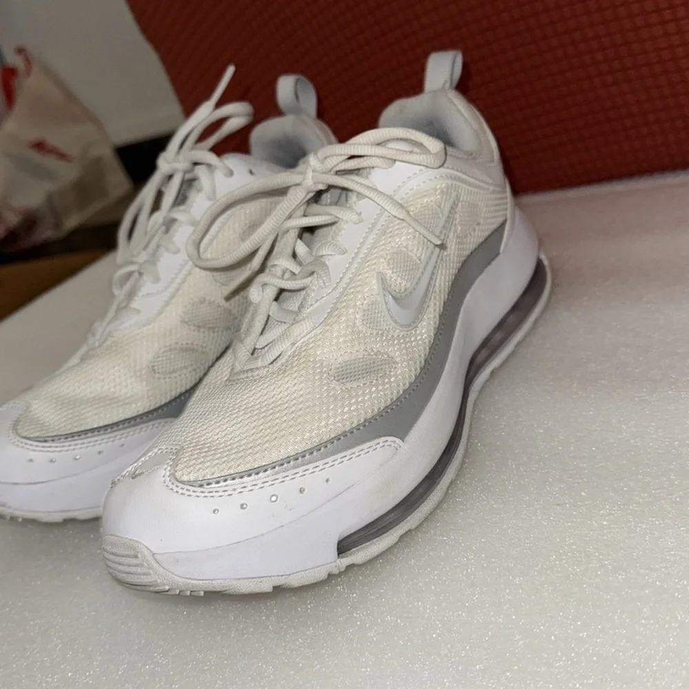 Nike air max